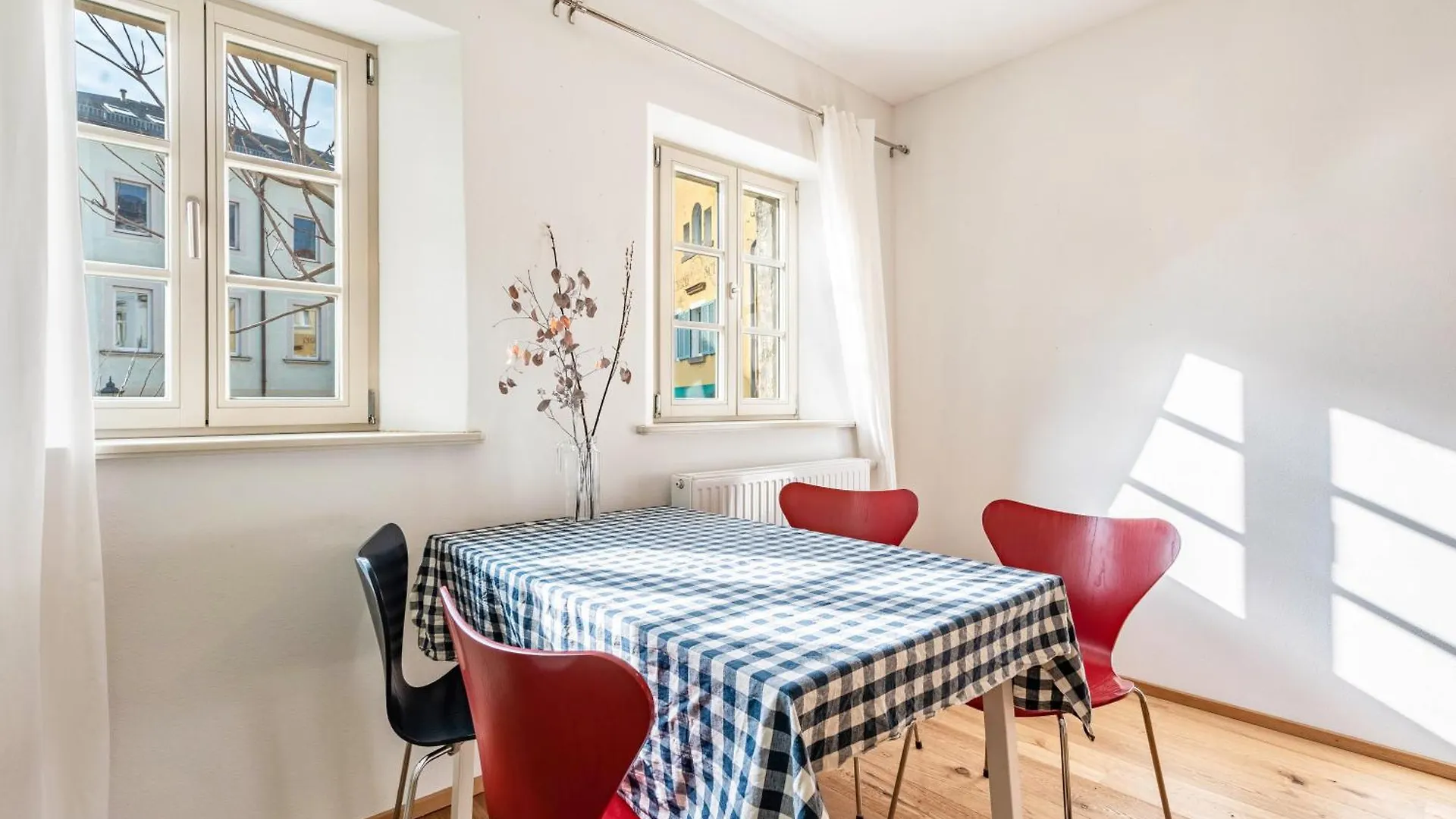 Apartment Ferienwohnungen In Dresden-Wachwitz