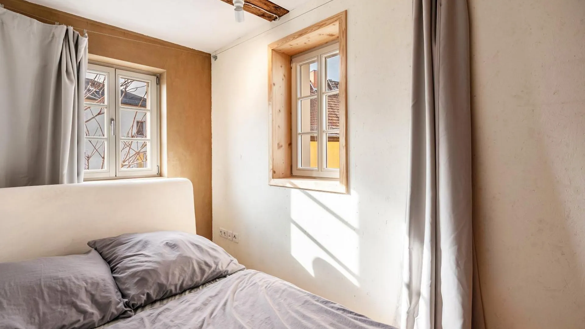 Apartment Ferienwohnungen In Dresden-Wachwitz
